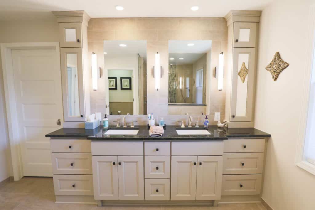 https://www.cowdindesignbuild.com/wp-content/uploads/2020/09/cowdin-design-build-elm-bathroom-1024x683.jpg